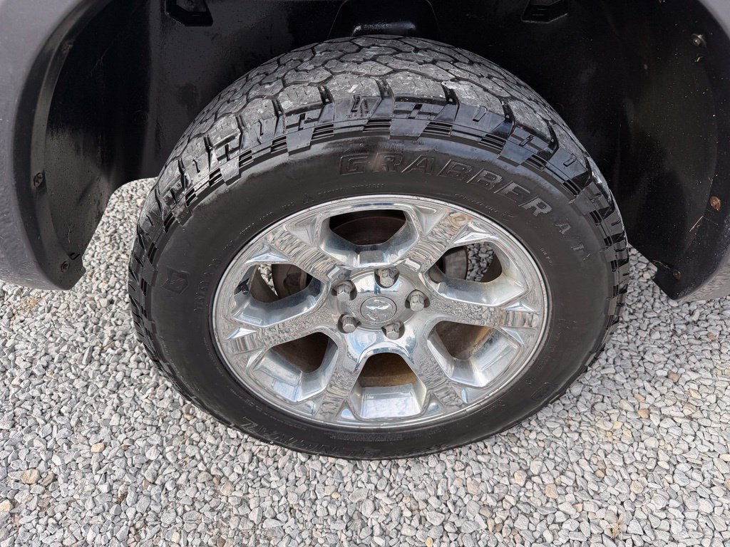 Used 2016 RAM 1500 Laramie AWD/4WD image 31