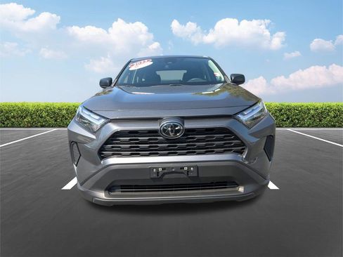 Certified 2023 Toyota RAV4 LE AWD/4WD image 11
