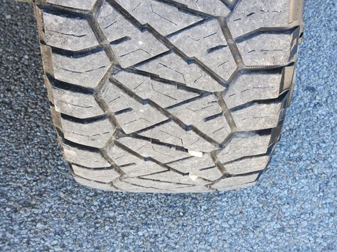 Used 2024 Ford F350 Lariat w/ Black Appearance Package image 11