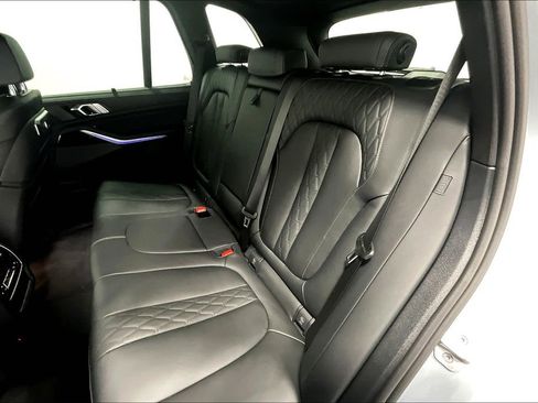 New 2025 BMW X5 M60i image 8
