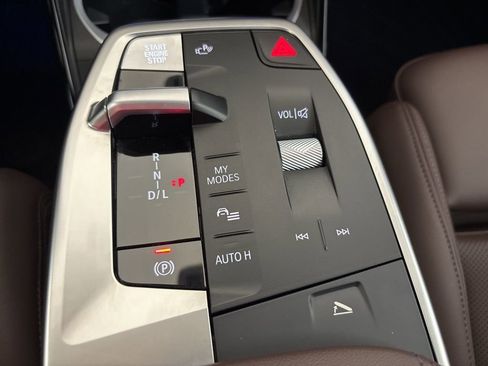 Certified 2025 BMW X1 xDrive28i w/ Technology Package image 15