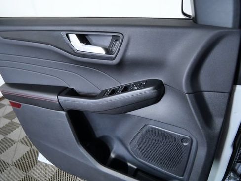 Certified 2025 Ford Escape ST-Line Select w/ Tech Pack #1 AWD/4WD image 25