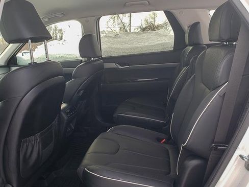 Used 2023 Hyundai Palisade SEL image 21