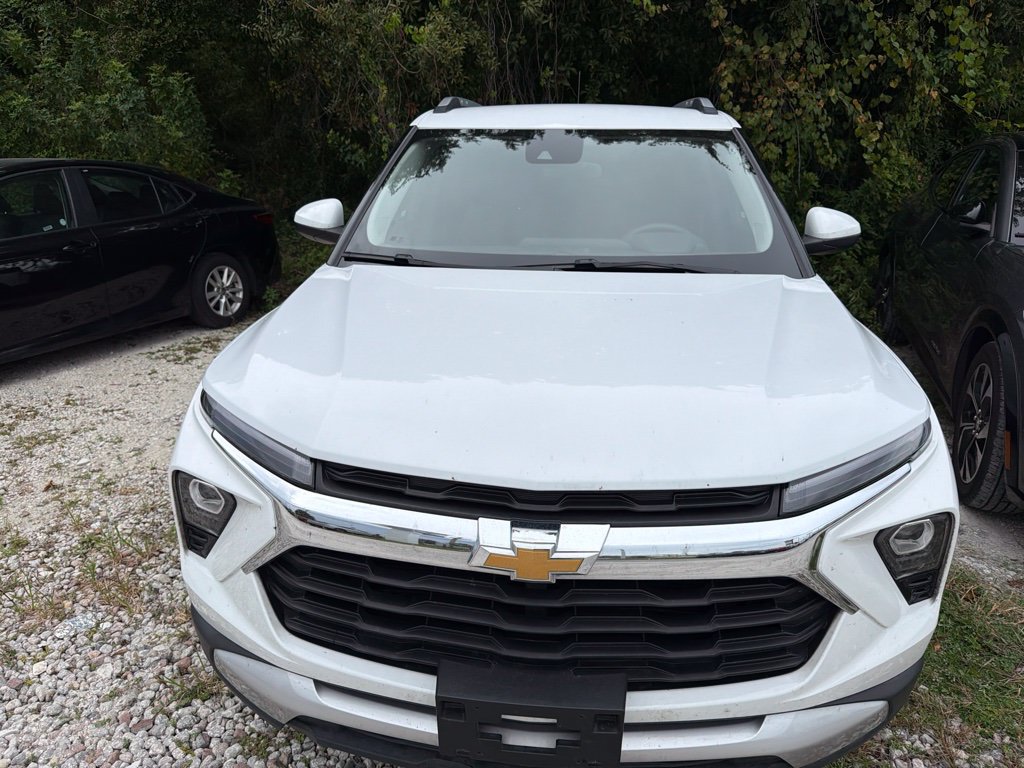 Used 2025 Chevrolet TrailBlazer LT AWD/4WD image 6