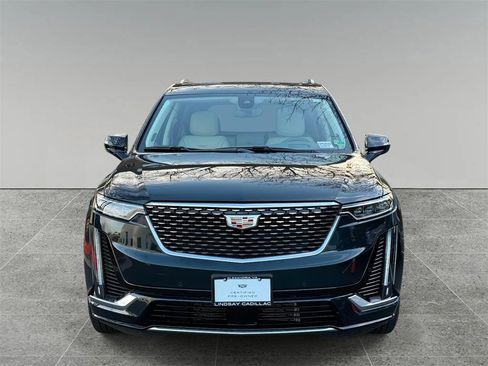 Used 2024 Cadillac XT6 Premium Luxury w/ Technology Package image 8