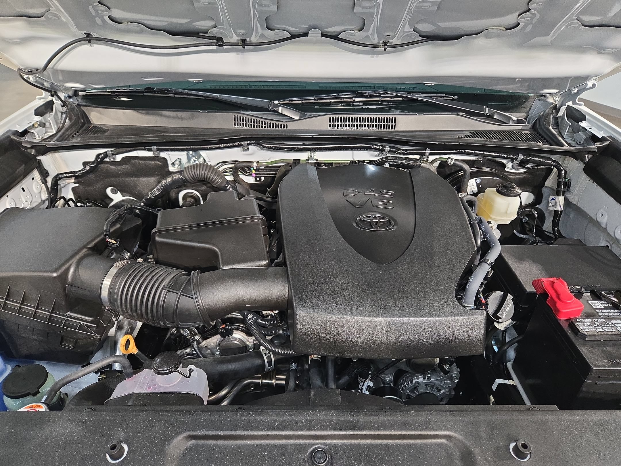 Used 2022 Toyota Tacoma SR5 RWD image 19