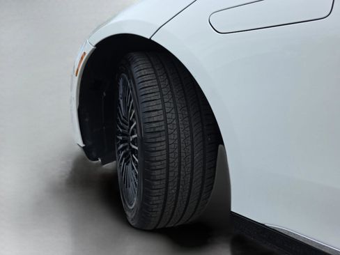 Used 2023 Mercedes-Benz EQS 450+ Sedan w/ AMG Line Exterior Package image 36