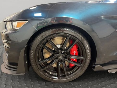 Used 2020 Ford Mustang Shelby GT500 w/ Technology Package RWD image 23