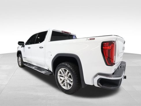 Used 2022 GMC Sierra 1500 SLT w/ SLT Premium Plus Package image 2