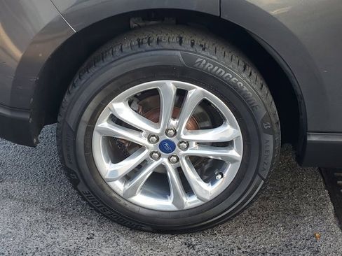 Used 2017 Ford Edge SEL w/ Equipment Group 201A image 7