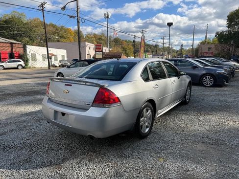 Used 2014 Chevrolet Impala LT w/ LT Sunroof Package image 8