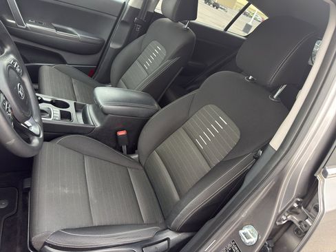 Used 2018 Kia Sportage LX image 36