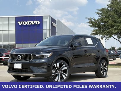 Certified 2025 Volvo XC40 B5 Plus