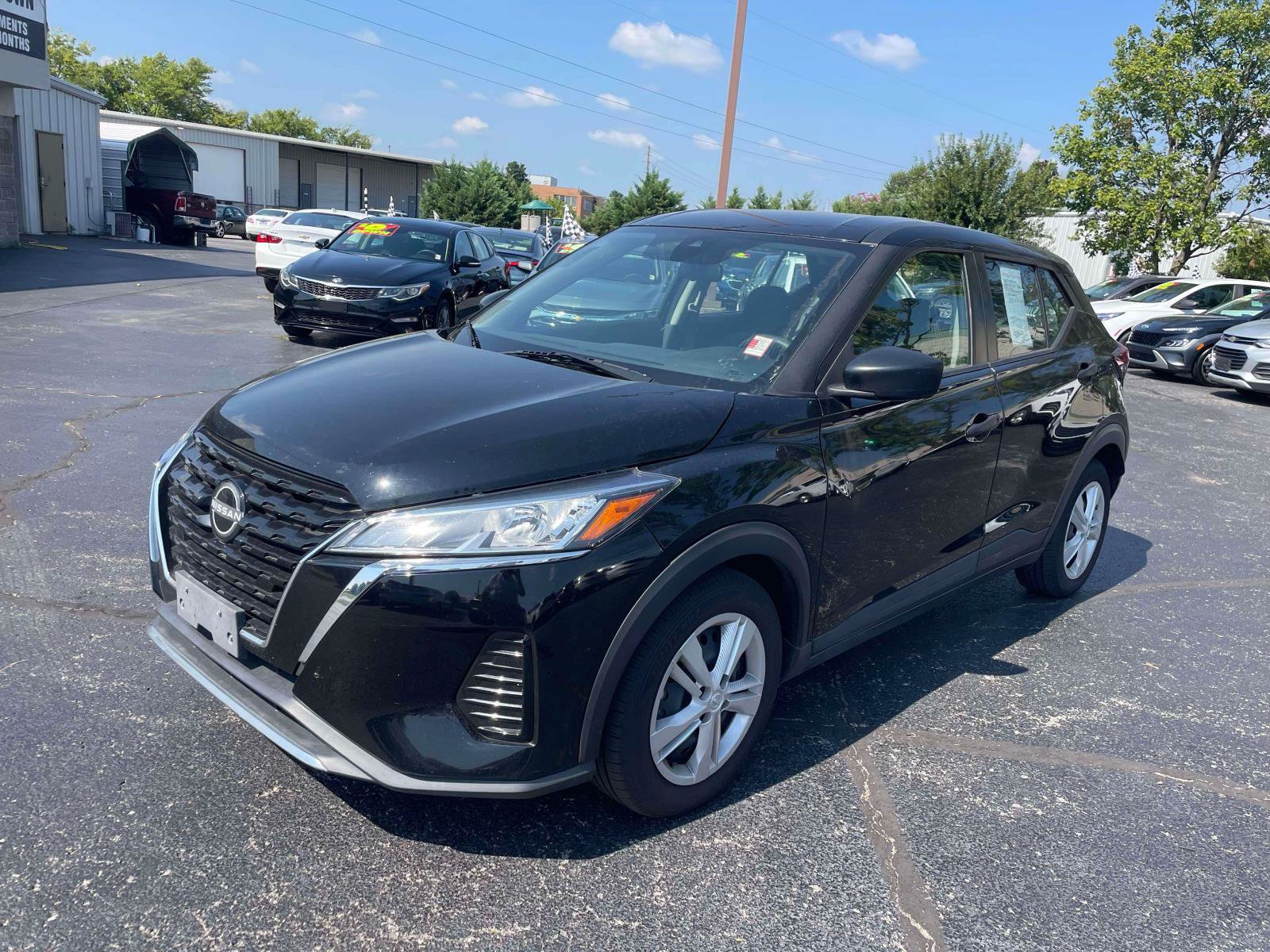 Used 2024 Nissan Kicks S FWD image 3