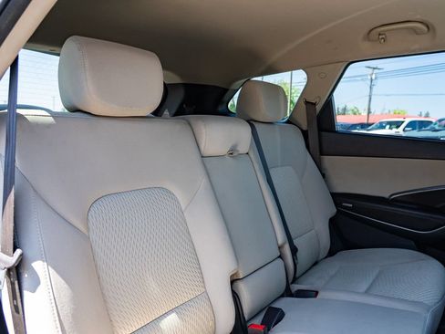 Used 2018 Hyundai Santa Fe SE AWD/4WD image 27