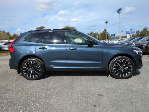 New 2026 Volvo XC60 B5 Ultra w/ Climate Package image 3