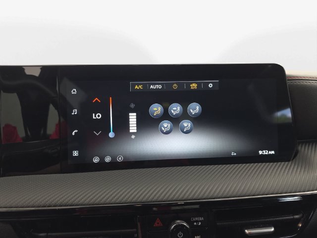 Used 2026 Nissan Kicks SR FWD image 40