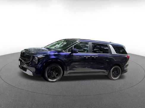 Used 2026 Kia Carnival FWD image 8