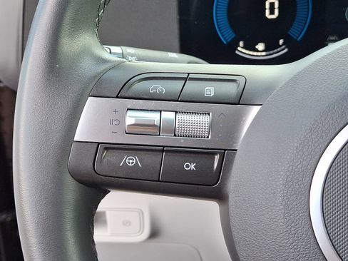 Used 2024 Hyundai Kona SEL AWD/4WD image 15
