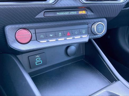 Used 2025 Ford Mustang Coupe image 30