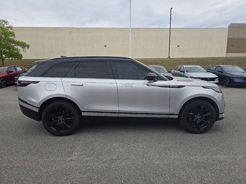 Used 2019 Land Rover Range Rover Velar R-Dynamic SE AWD/4WD image 6