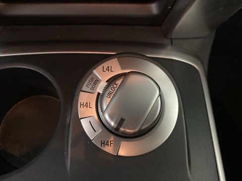 Used 2023 Toyota 4Runner Limited image 21