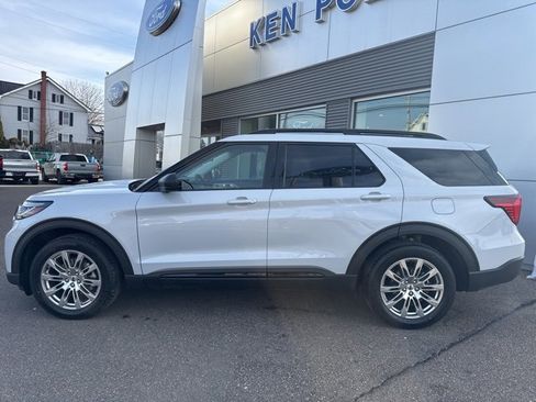 New 2026 Ford Explorer Active w/ Active Comfort Package image 9