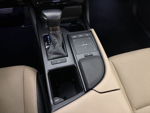 Used 2021 Lexus ES 350 w/ Premium Package FWD image 15