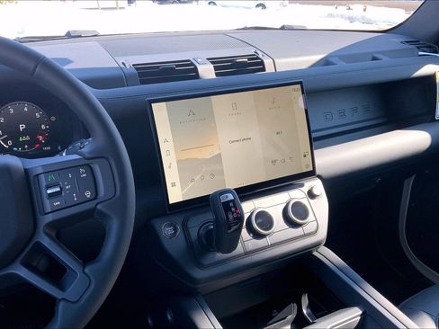 New 2026 Land Rover Defender 110 X-Dynamic SE image 6