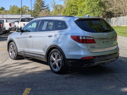 Used 2015 Hyundai Santa Fe GLS w/ Option Group 02 FWD image 5