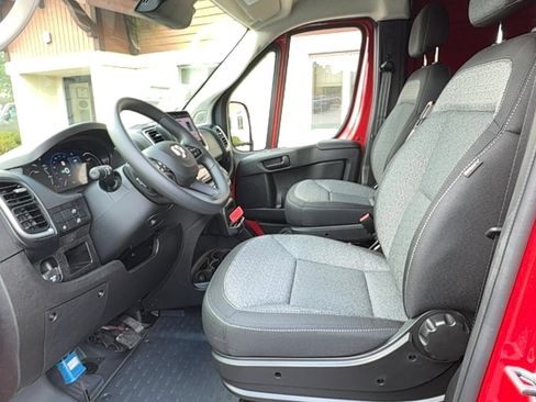 New 2025 RAM ProMaster 3500 w/ Quick Order Package 24G SLT image 24