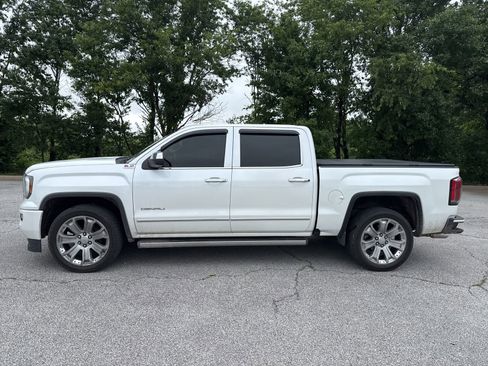 Used 2018 GMC Sierra 1500 Denali w/ Denali Ultimate Package AWD/4WD image 2