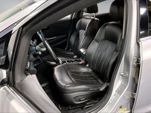 Used 2012 Buick Verano Leather FWD image 16