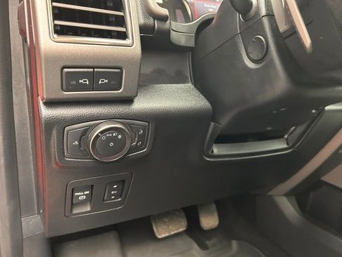 Used 2019 Ford F150 Raptor w/ Equipment Group 802A Luxury image 27