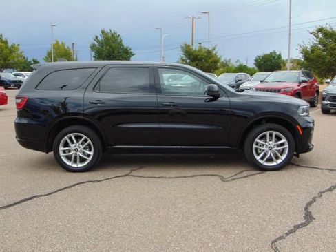 Used 2025 Dodge Durango GT AWD/4WD image 3