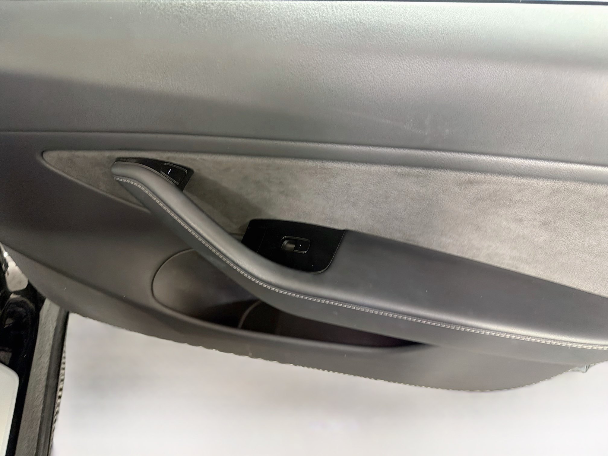Used 2018 Tesla Model 3 Long Range RWD image 30