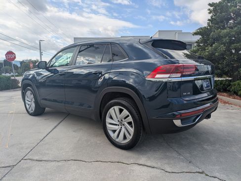 Used 2023 Volkswagen Atlas Cross Sport SE FWD image 6
