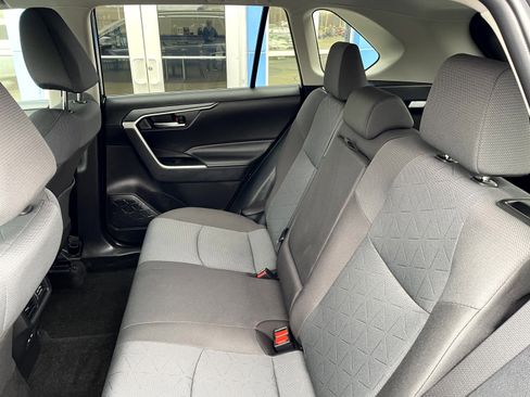 Used 2025 Toyota RAV4 XLE image 10