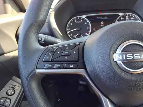 Used 2025 Nissan Sentra SV w/ Trunk Package FWD image 19