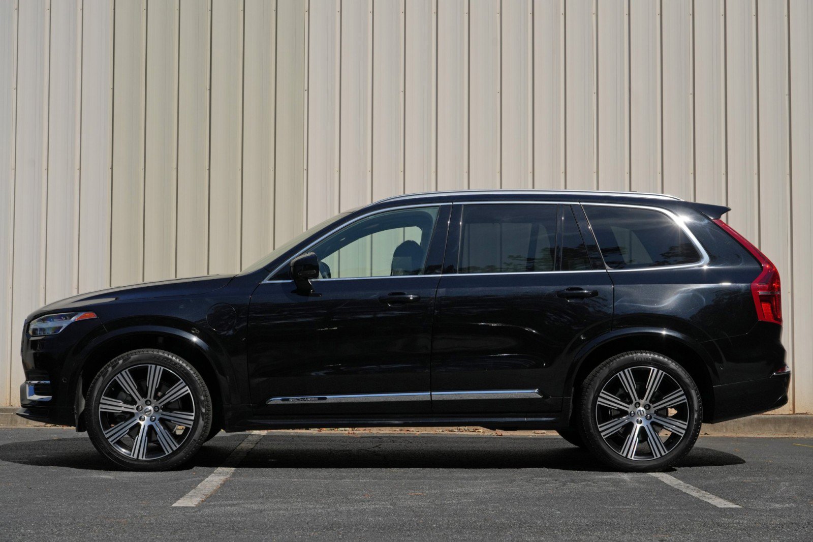 Used 2024 Volvo XC90 T8 Ultimate w/ Lounge Package AWD/4WD image 9