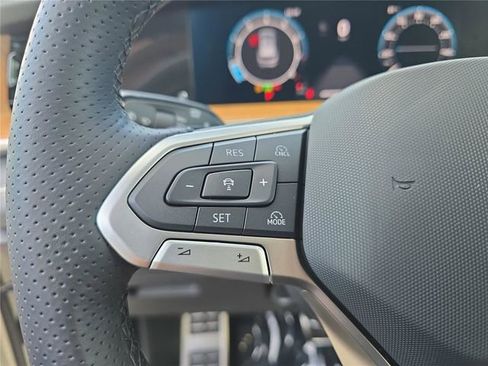 New 2026 Volkswagen Tiguan SEL R-Line image 24