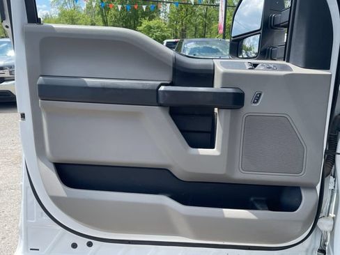 Used 2021 Ford F350 XL w/ Power Equipment Group AWD/4WD image 9