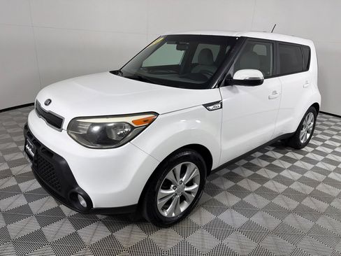 Used 2014 Kia Soul + FWD image 9