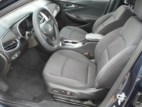 Used 2020 Chevrolet Malibu LT FWD image 13