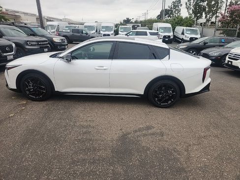 Certified 2025 Kia K4 GT-Line Turbo FWD image 9