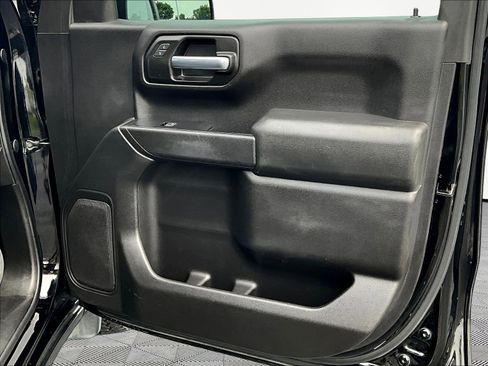 Used 2019 Chevrolet Silverado 1500 Custom w/ Custom Convenience Package AWD/4WD image 28