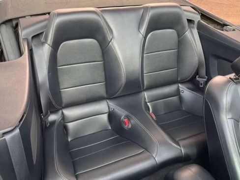 Used 2015 Ford Mustang Premium RWD image 37