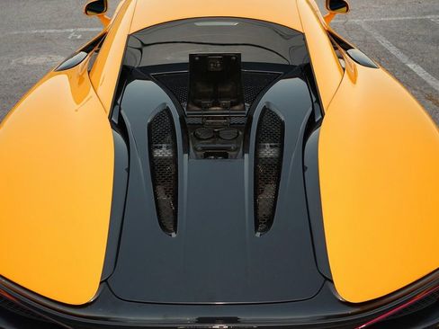 Used 2016 McLaren 570S Coupe image 31