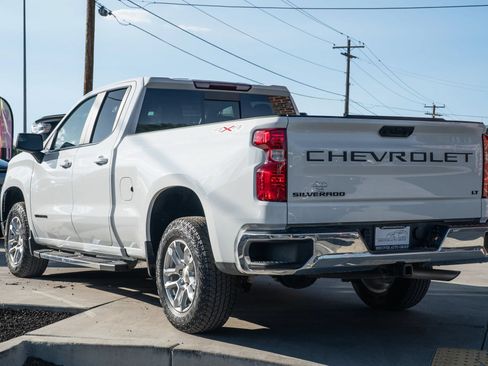 Used 2025 Chevrolet Silverado 1500 LT w/ LPO, Dark Essentials Package AWD/4WD image 9