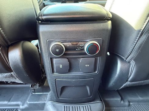 Used 2022 Ford Explorer XLT w/ Equipment Group 202A image 15